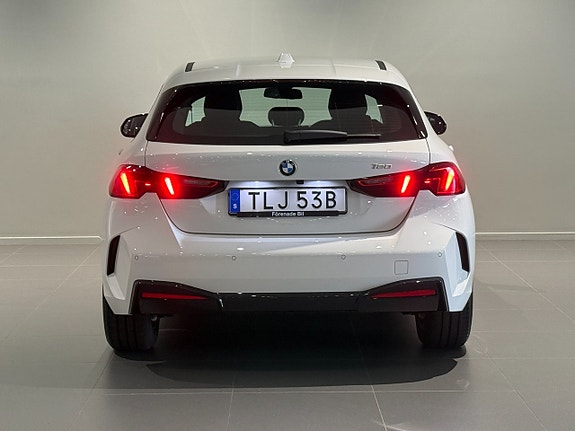 BMW 120 4 of 18