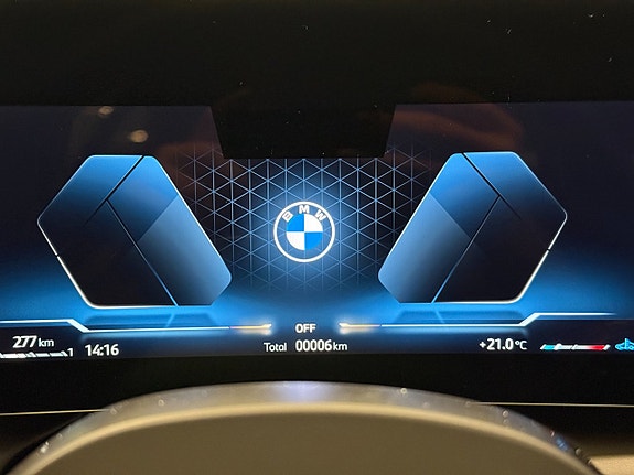 BMW 120 14 of 18