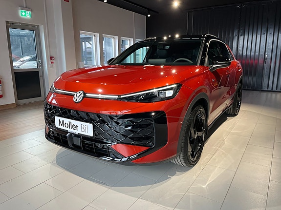 Volkswagen T-Roc 6 of 28