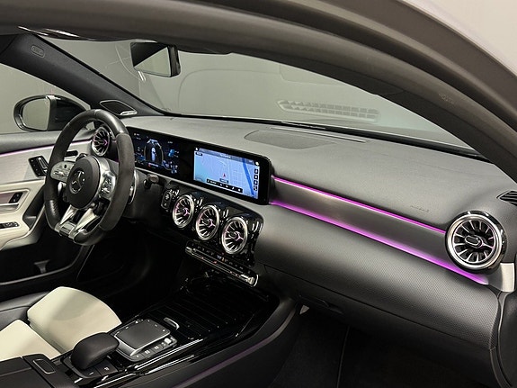 Mercedes-Benz A45 12 of 14
