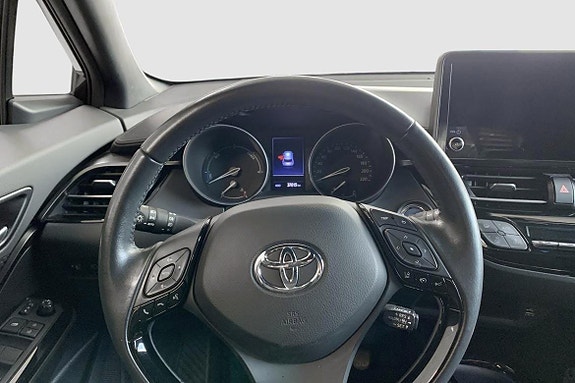 Toyota C-HR 12 of 13