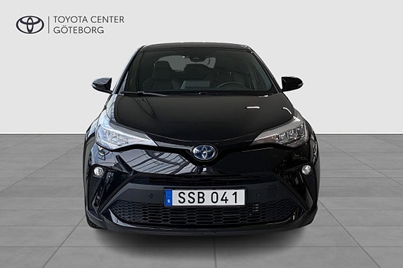 Toyota C-HR 8 of 13