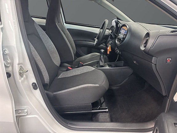 Toyota Aygo X 8 of 15