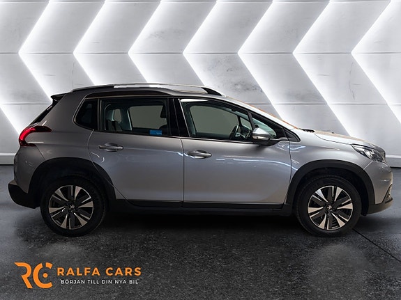 Peugeot 2008 6 of 17