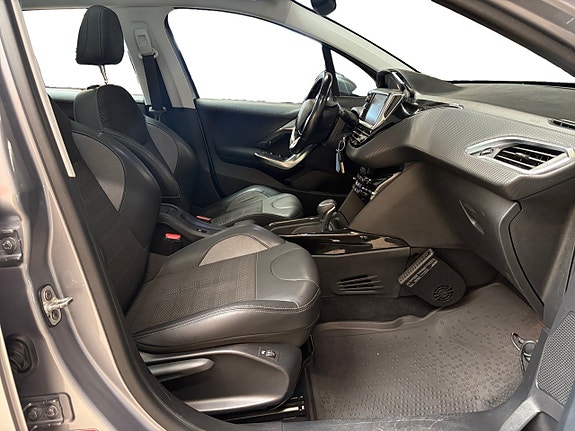 Peugeot 2008 16 of 17