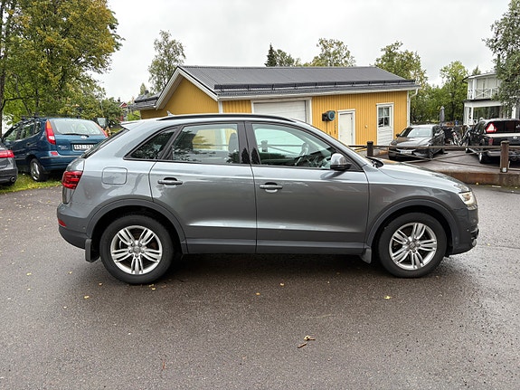 Audi Q3 3 of 11