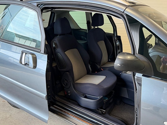 Peugeot 1007 9 of 10