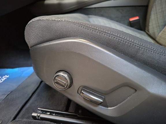 Volvo V60 18 of 23