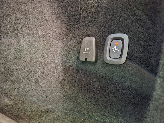 Volvo V60 17 of 23