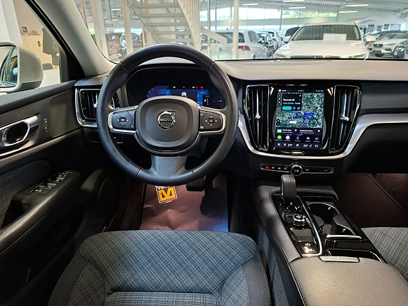 Volvo V60 13 of 23