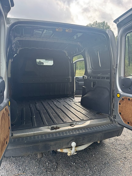 Ford Transit Connect 5 of 15