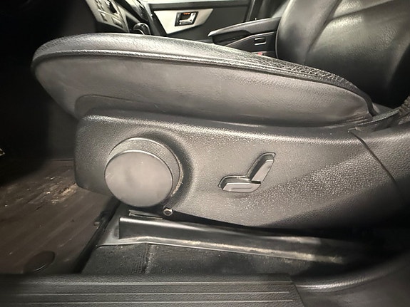 Mercedes-Benz GLK350 7 of 20