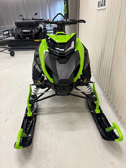 Arctic Cat M858 SP ES 146" 3 of 10