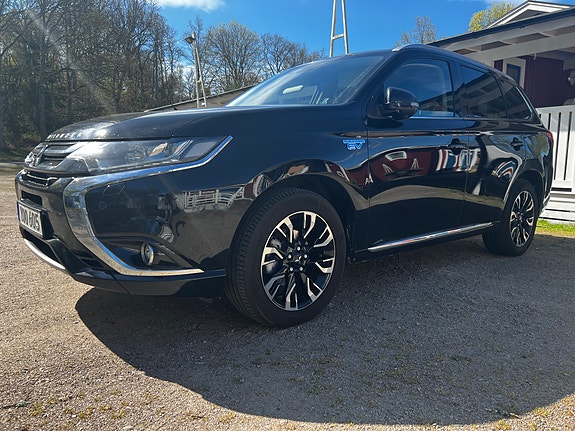 Mitsubishi Outlander 3 of 13