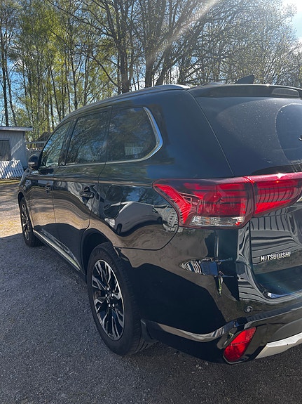 Mitsubishi Outlander 11 of 13