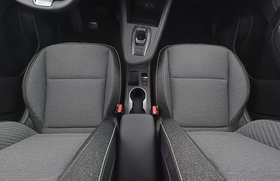 Renault Captur 11 of 13