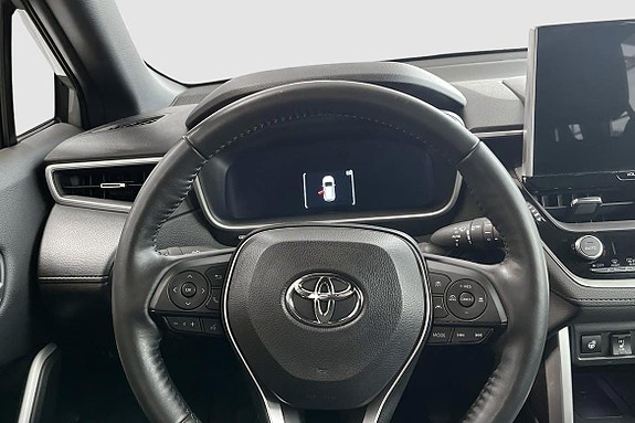 Toyota Corolla Cross 11 of 12