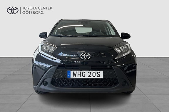 Toyota Aygo X 8 of 14