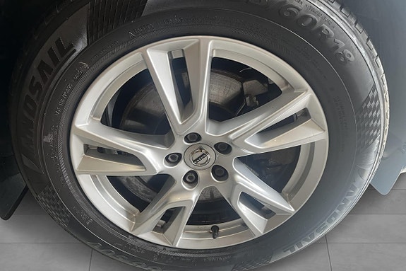 Volvo XC60 15 of 17