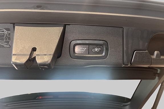 Volvo XC60 17 of 17