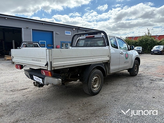 Isuzu D-max 8 of 13