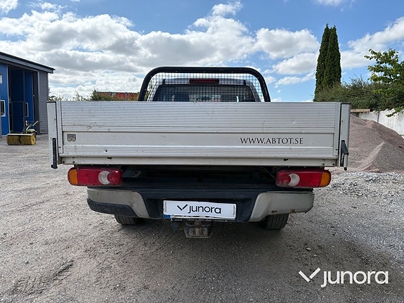 Isuzu D-max 7 of 13
