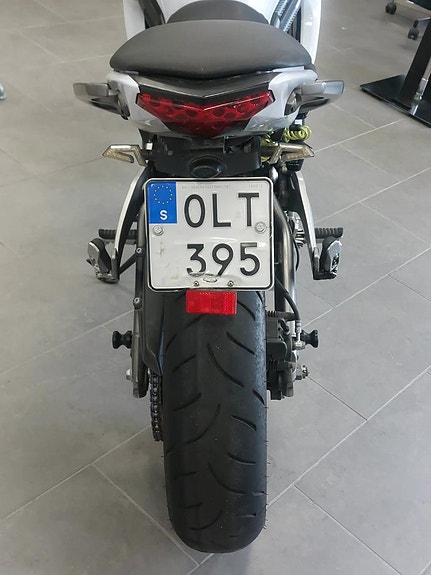 Kawasaki ER-6N A2 35 kW 3 of 7