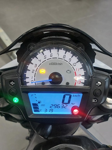 Kawasaki ER-6N A2 35 kW 4 of 7