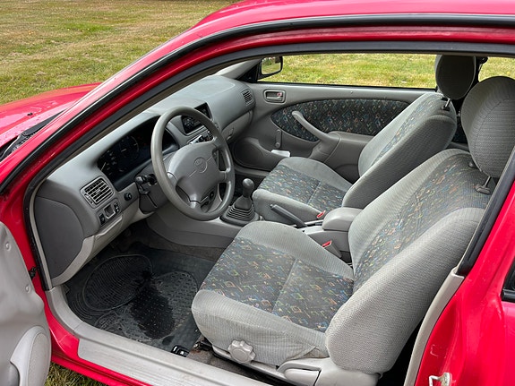 Toyota Corolla 8 of 9