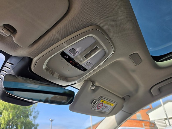 Volvo XC60 16 of 20