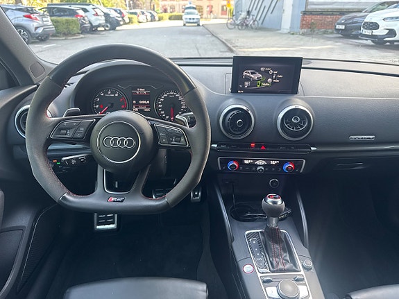 Audi RS3 10 of 12