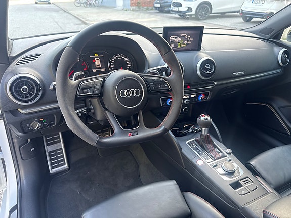 Audi RS3 8 of 12