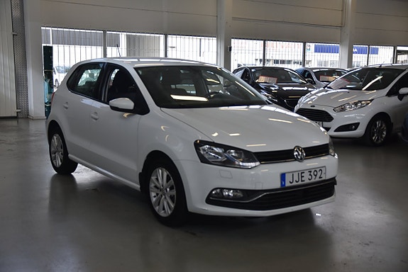 Volkswagen Polo 2 of 13