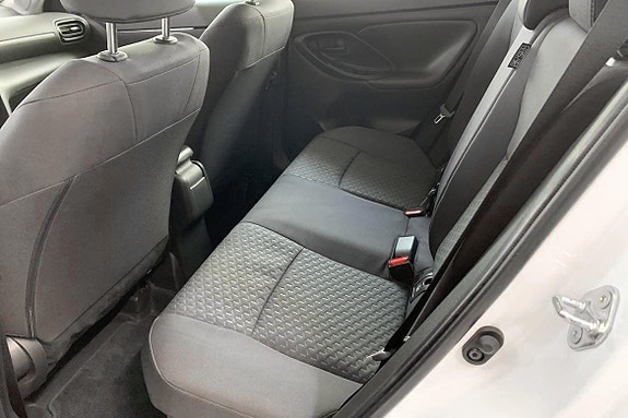Toyota Yaris Cross 9 of 12