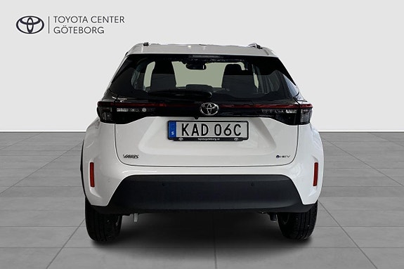 Toyota Yaris Cross 6 of 12