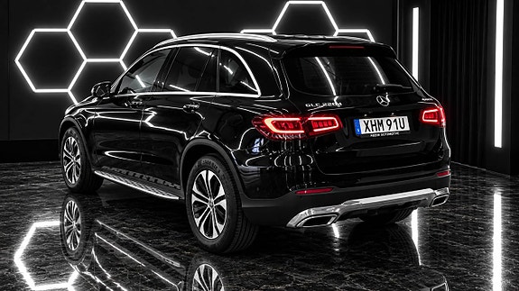 Mercedes-Benz GLC220 d 4 of 24