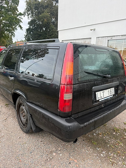 Volvo 850 3 of 5