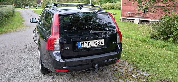 Volvo V50 4 of 11