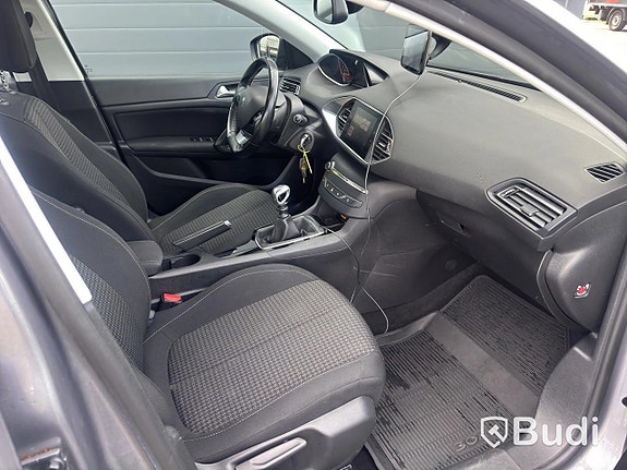 Peugeot 308 10 of 27