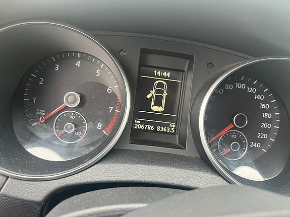 Volkswagen Golf VI 6 of 6