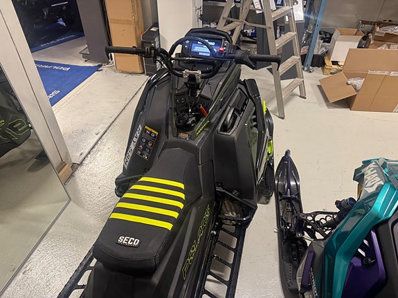 Polaris 9R RMK KHAOS 146 7S - 24 7 of 8