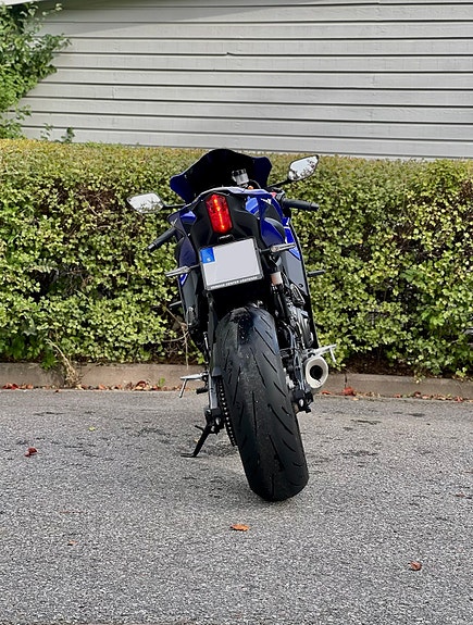 Yamaha YZF-R7 4 of 8