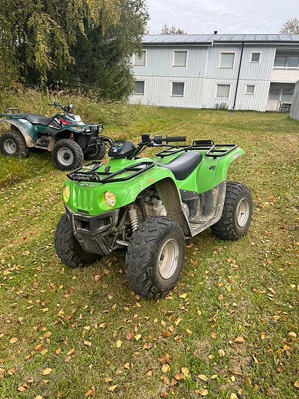 Arctic-cat 3 of 4