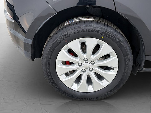 Land Rover Range Rover Evoque 26 of 28