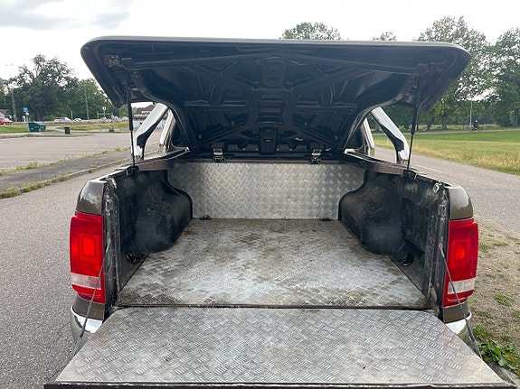 Volkswagen Amarok 15 of 20