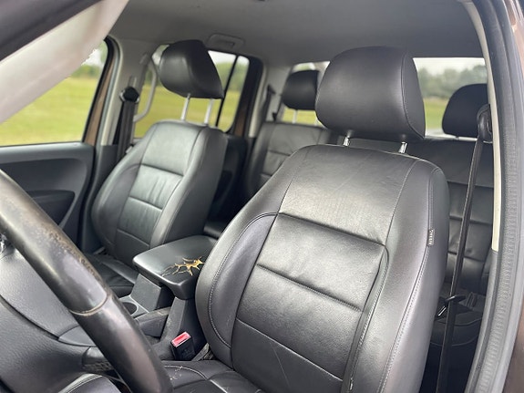 Volkswagen Amarok 13 of 20