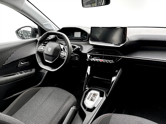 Peugeot 208 11 of 15