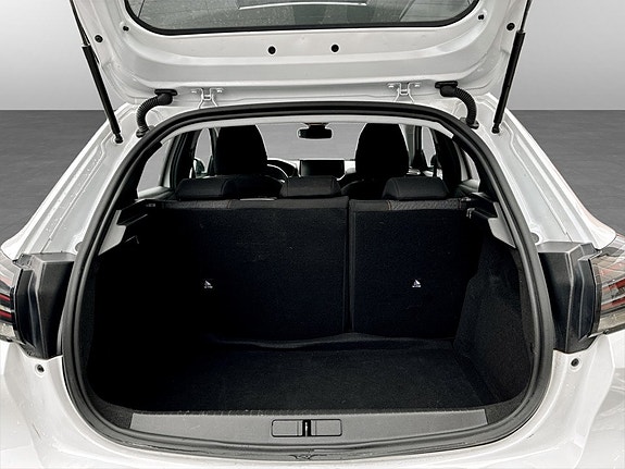 Peugeot 208 15 of 15
