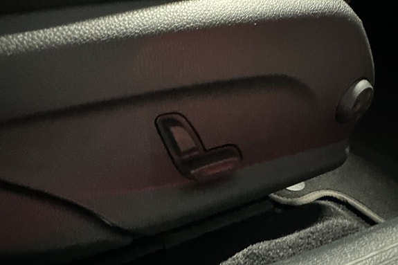 Mercedes-Benz C300 20 of 23