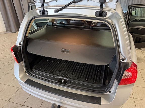 Volvo V70 18 of 27